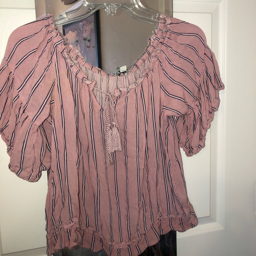 American Eagle top